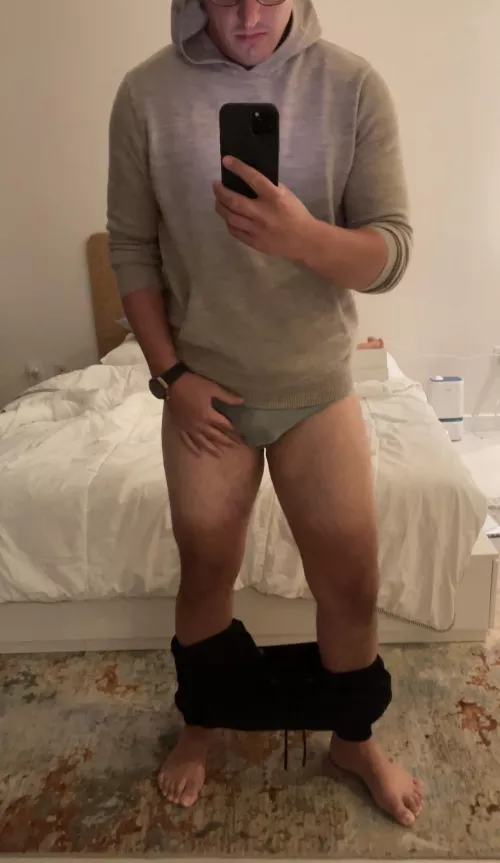 First post π¬ lolβ¦ hey π Thoughts?