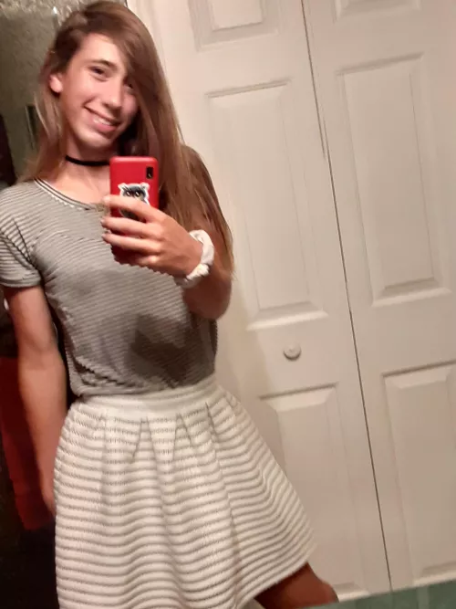 First post, so I wanted to show off my favorite skirt. Hello world! 👋