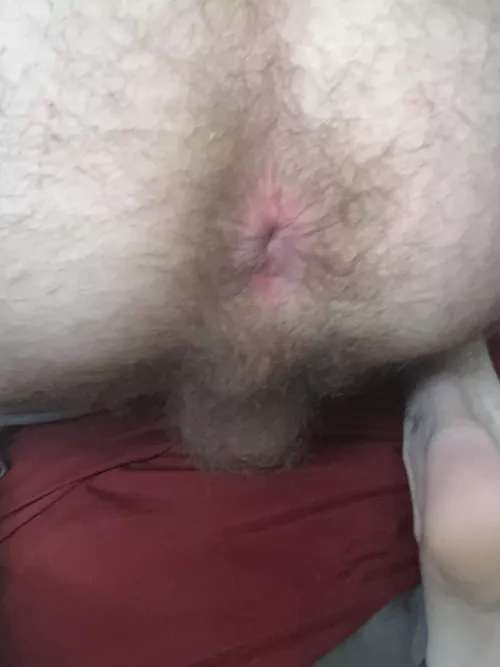First post. who’s gonna open me up 😈