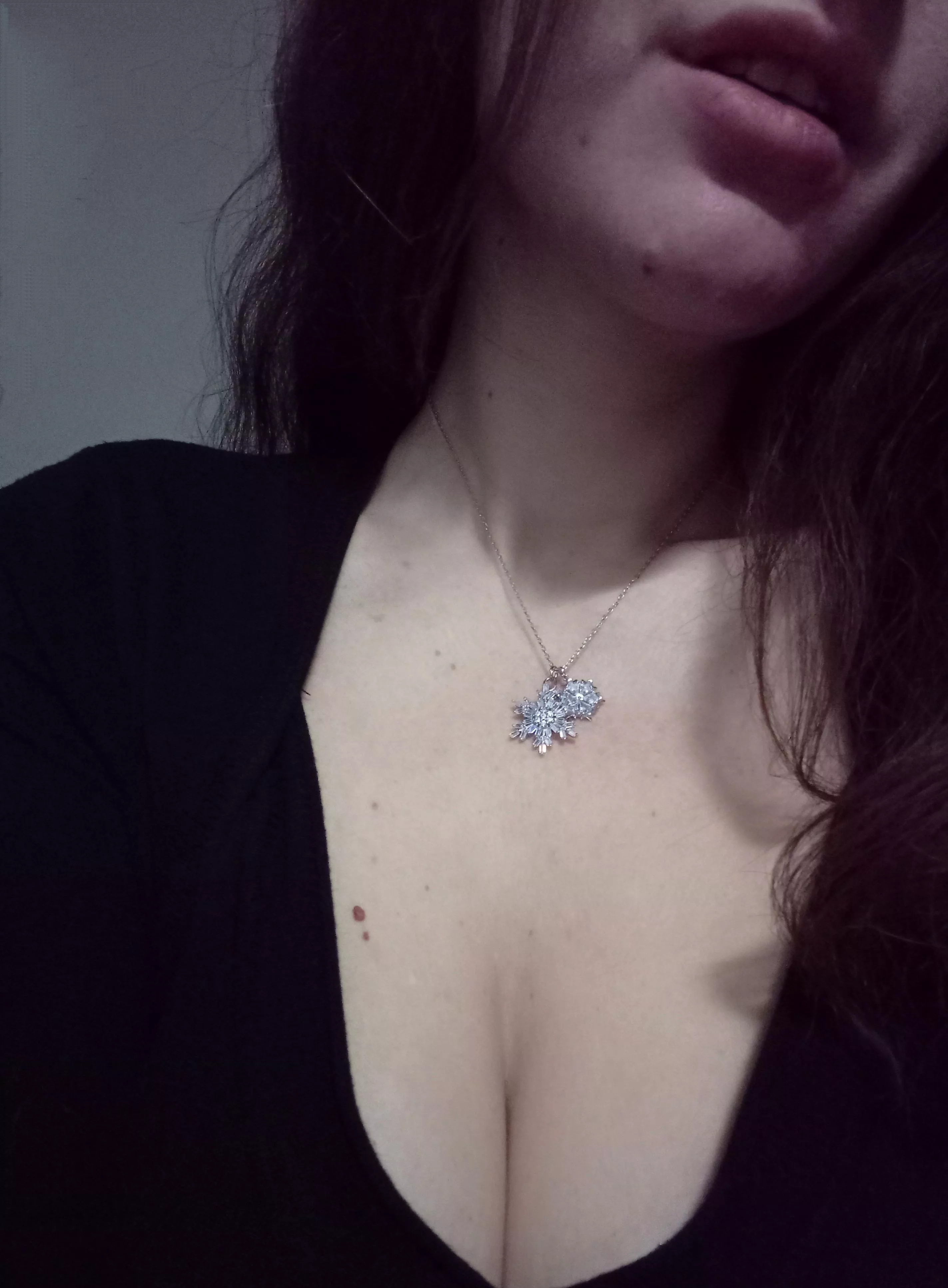 [f]irst snowflakes here ;)