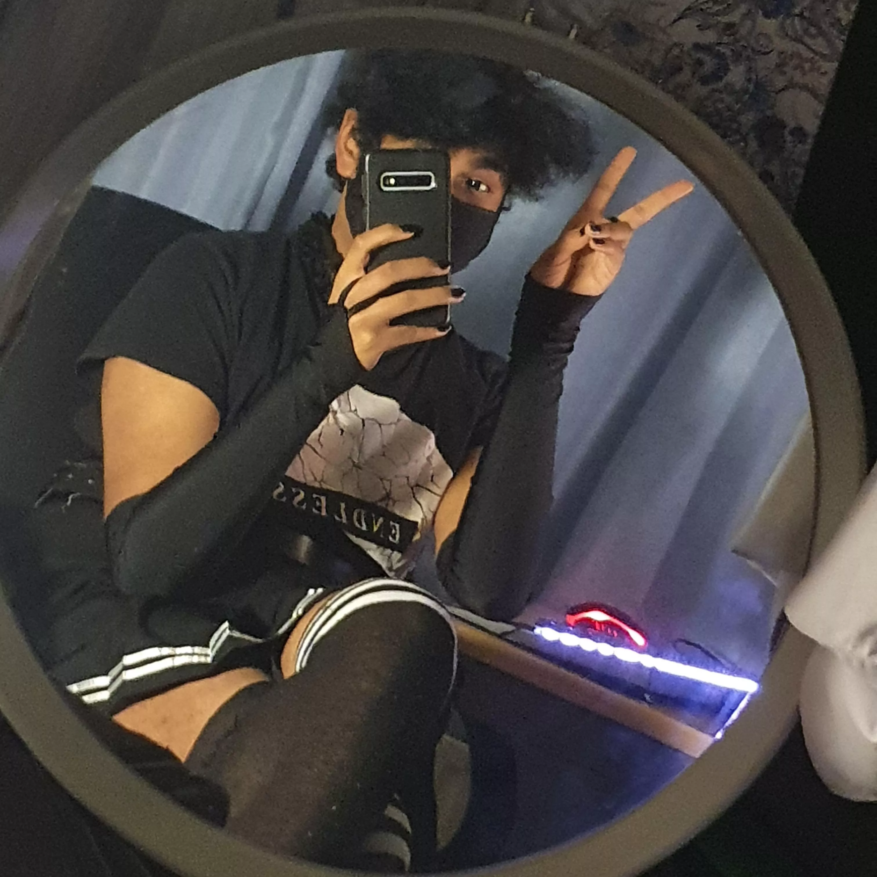 First time, full outfit. be nice lol