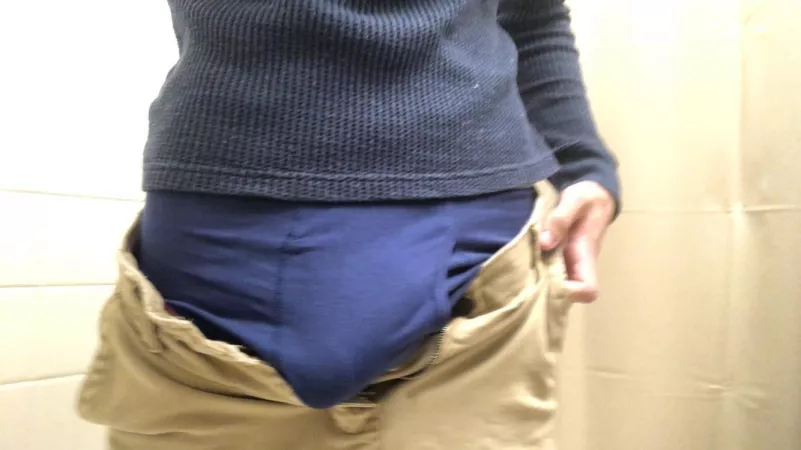 First time posting, (18) bouta hop in the shower, hope yβall like