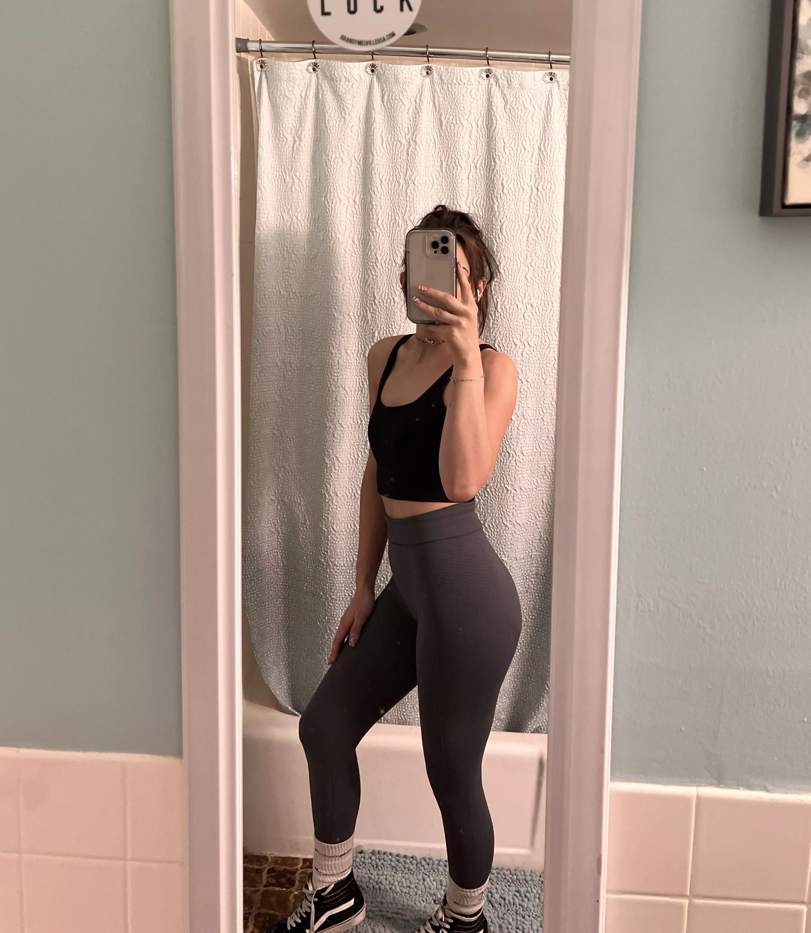 first time posting here, hii everyone 🤗 first time posting here, hii everyone 🤗