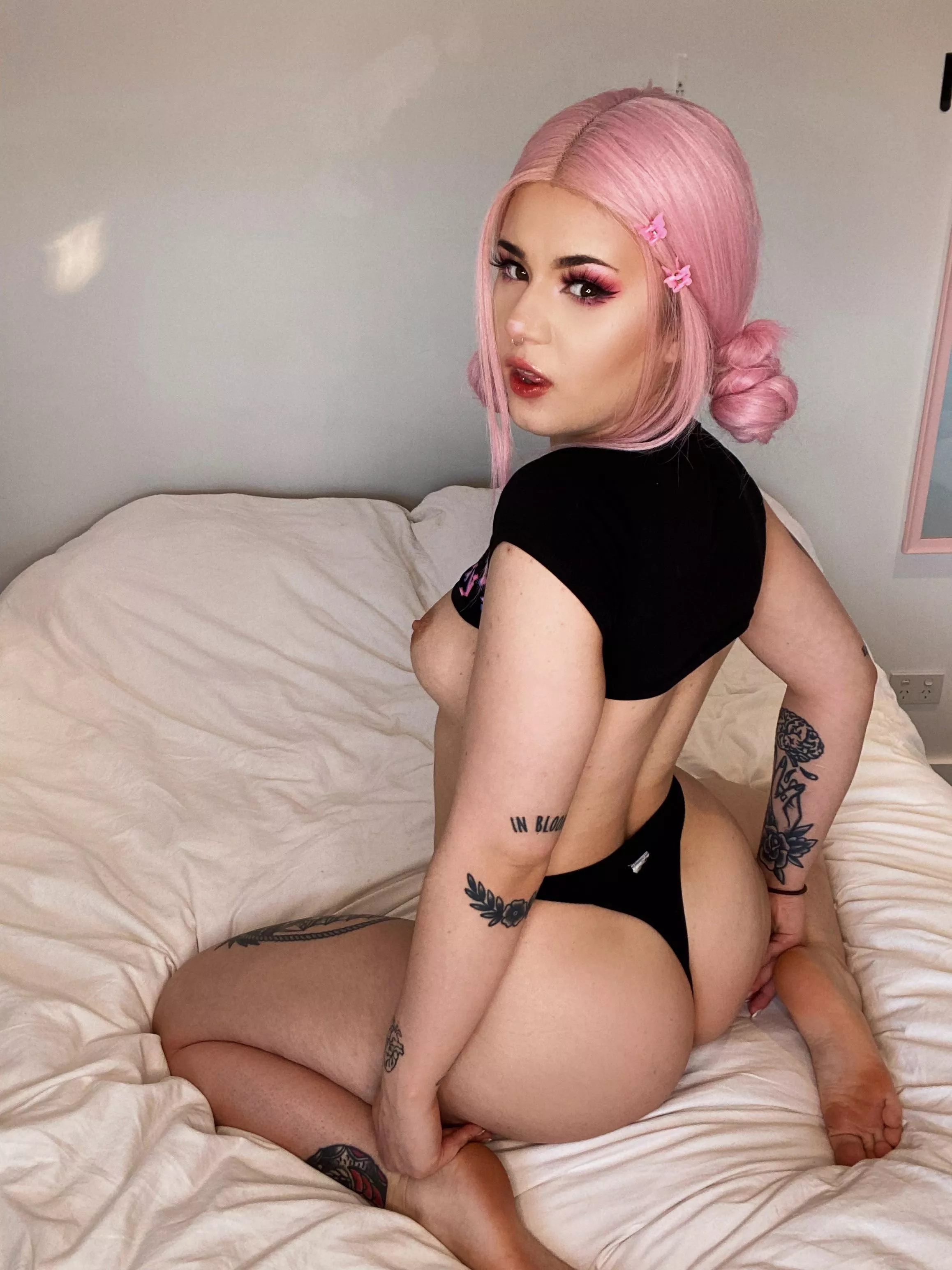 First time posting here 🥺 would you fuck me?