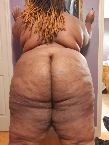 First time posting my ass on the internet ๐ฌ