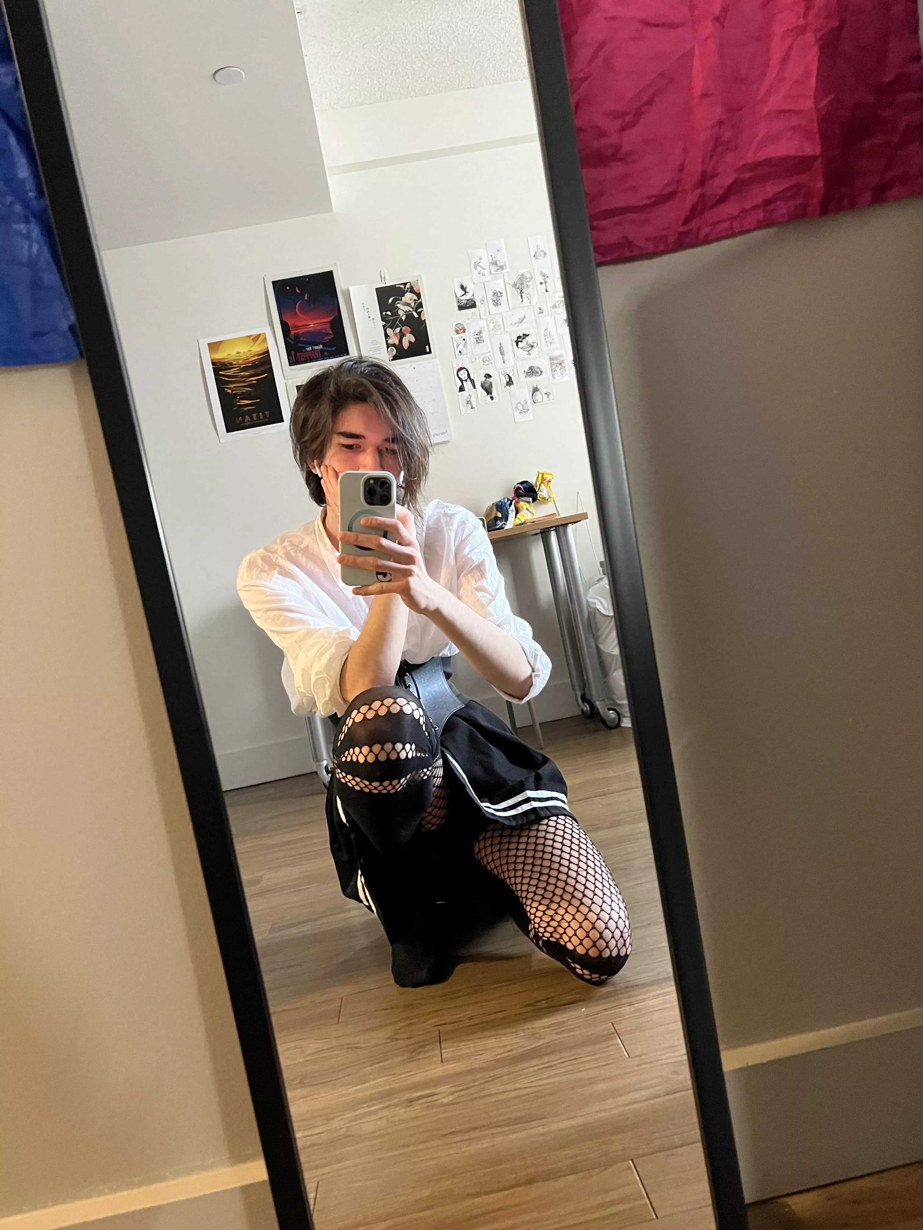 First time posting on here, how do I look?