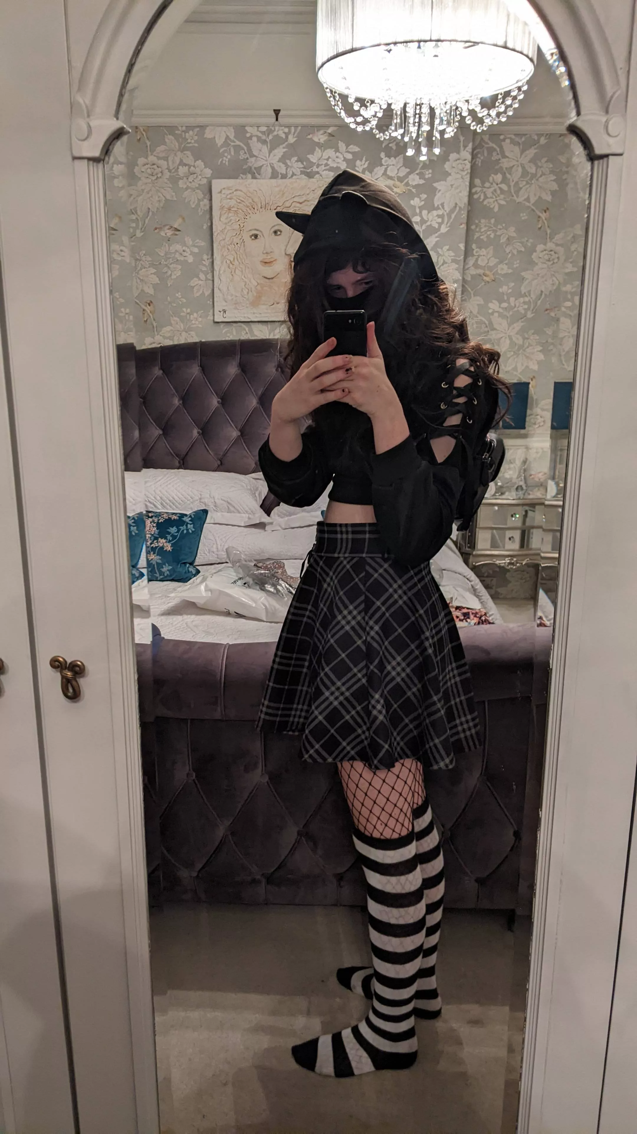 First time properly doing this, hopefully I look good >w<