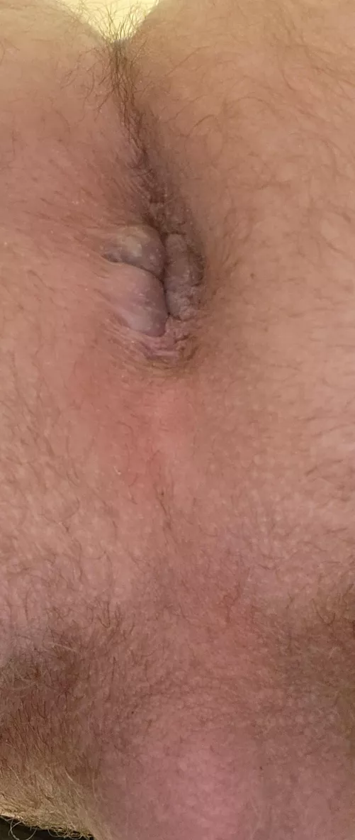 First time showing off my ass, anyone want to breed it?