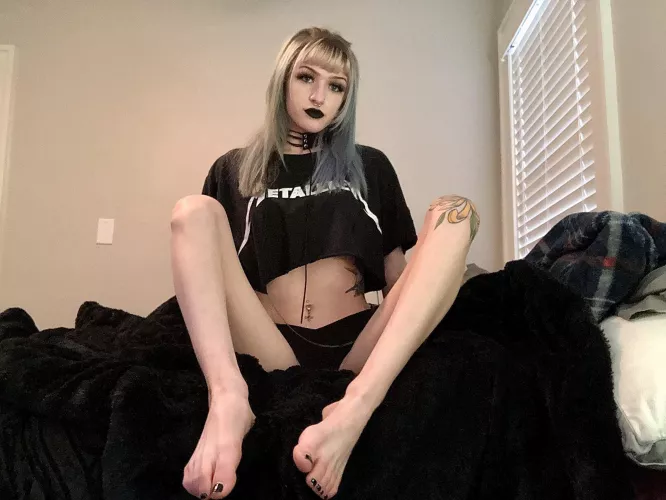 First time showing off my feet what do you think First time showing off my feet what do you think