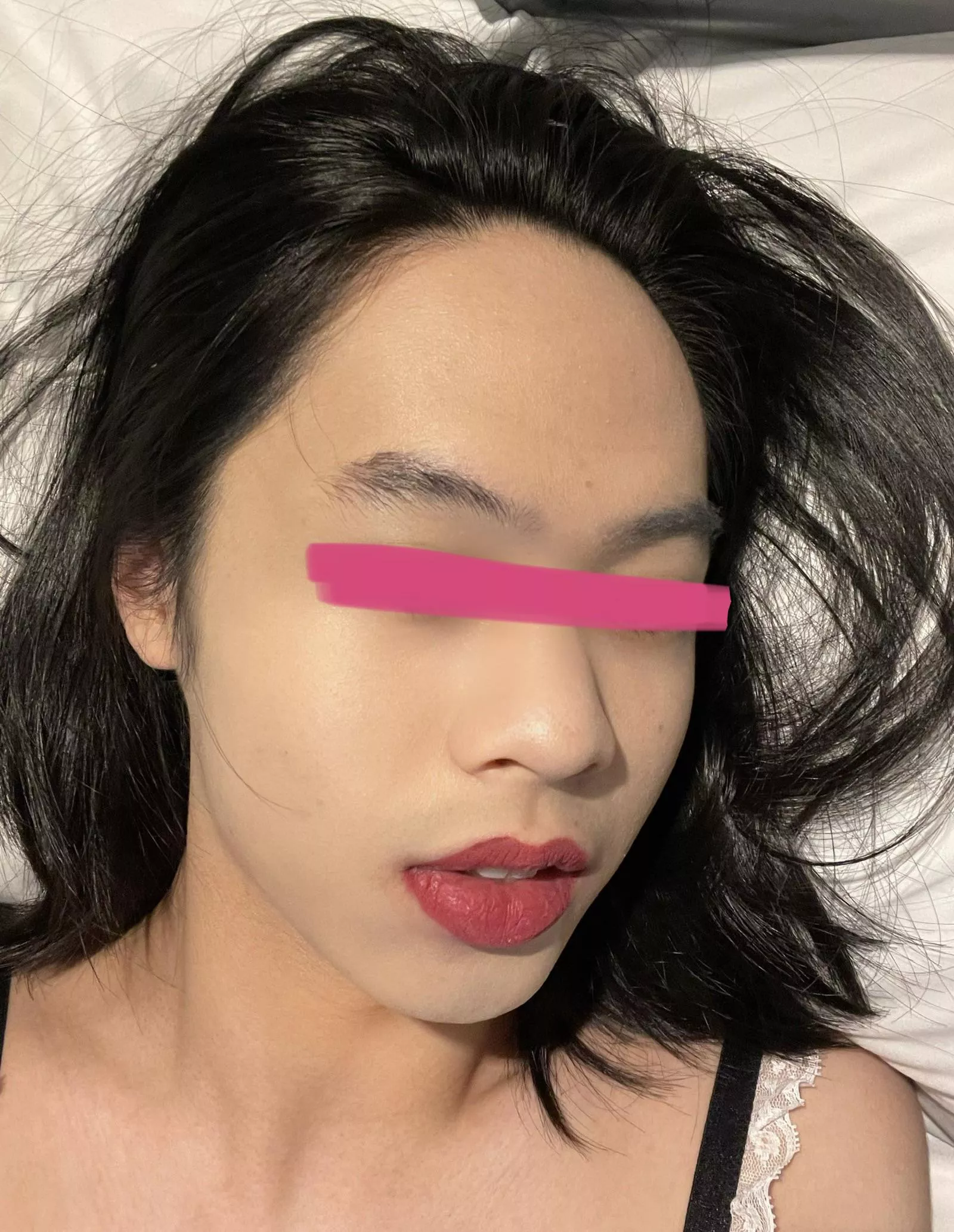 First time try makeup, now I need someone to ruin it🙃