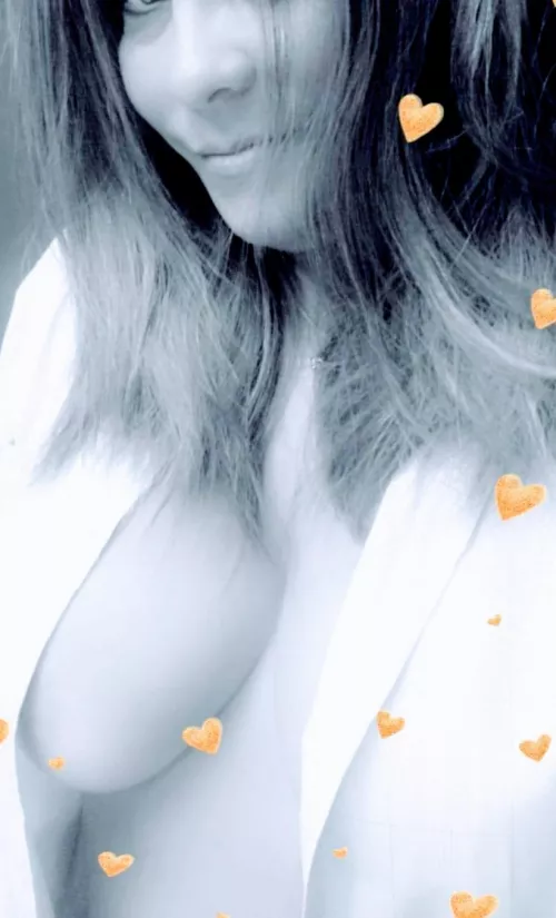 (F)irst timer. Super nervous. Do I belong here? Thanks for being nice.