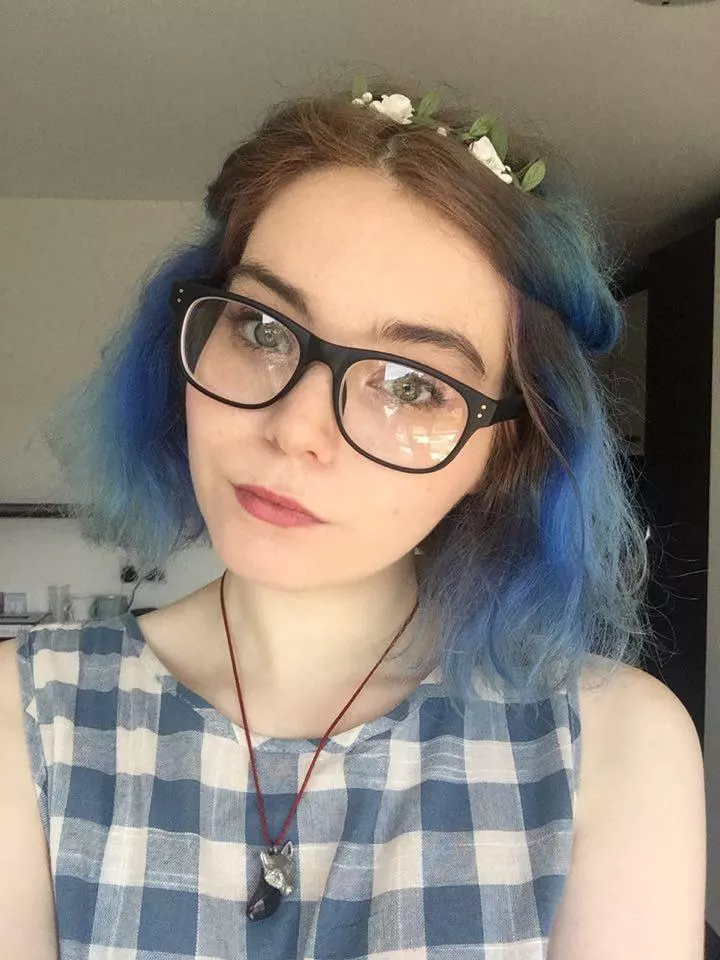 First to send me my face covered in cum gets my nudes (kik: emmythepisces) First to send me my face covered in cum gets my nudes (kik: emmythepisces)