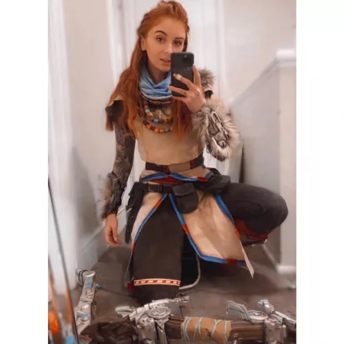First try on of my new Aloy Cosplay 🥺 it’s been on my list for about 3/4 years and I finally did it! 😭