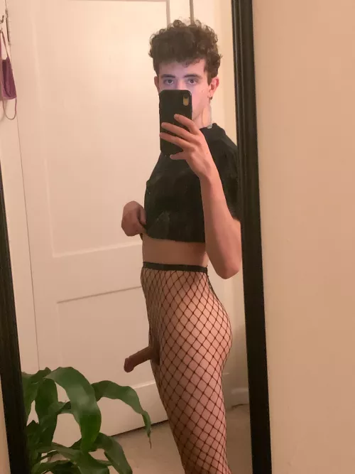 fishnet pic for whoever’s sorting by new