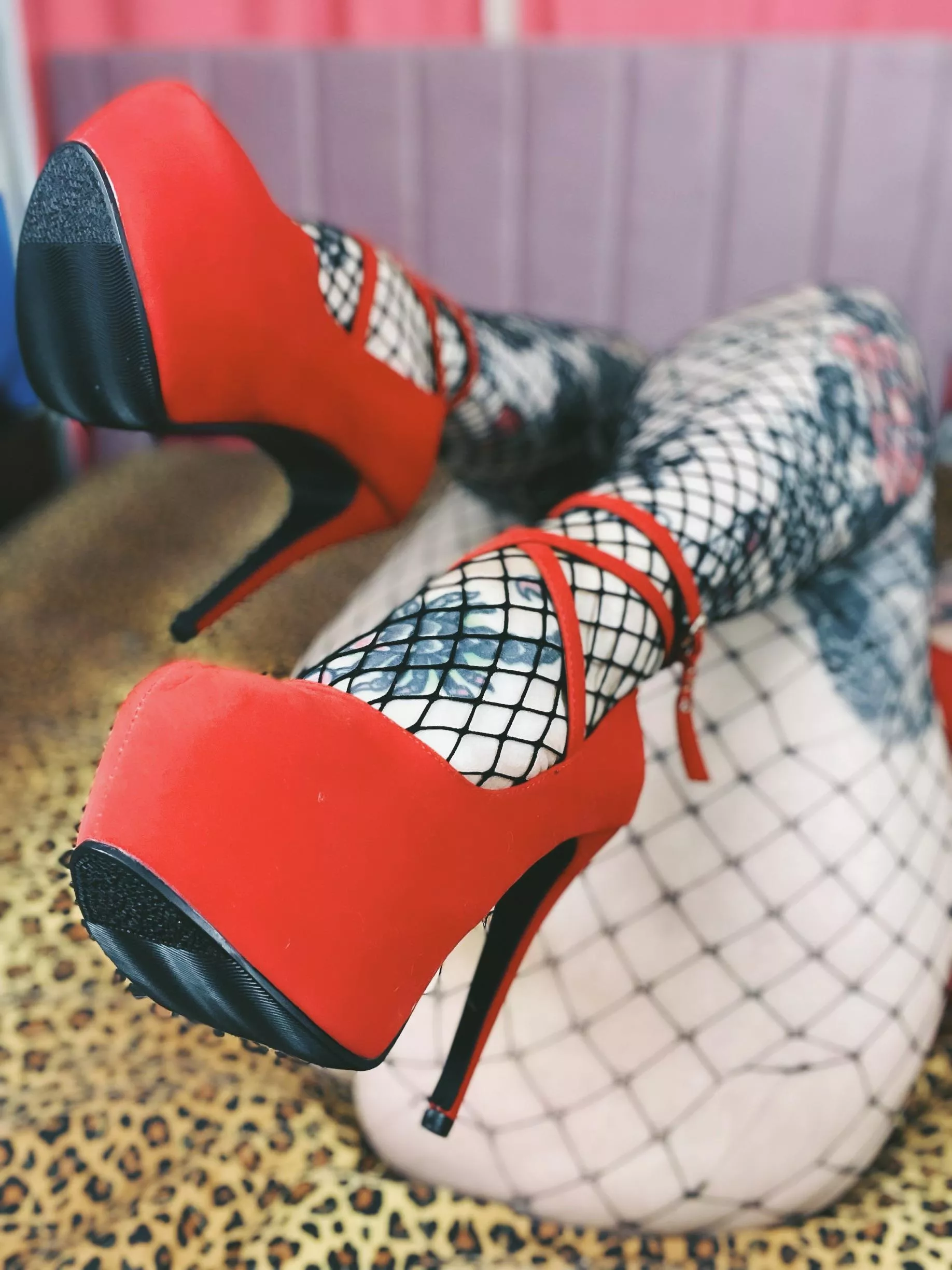 Fishnets and red velvet β€οΈπ Fishnets and red velvet β€οΈπ