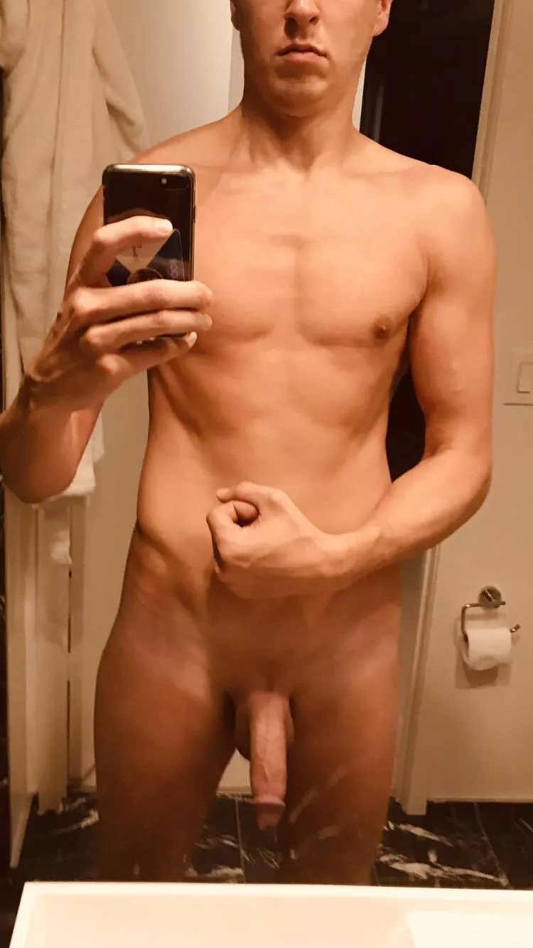 Fit enough to fuck? (M) 28 Fit enough to fuck? (M) 28