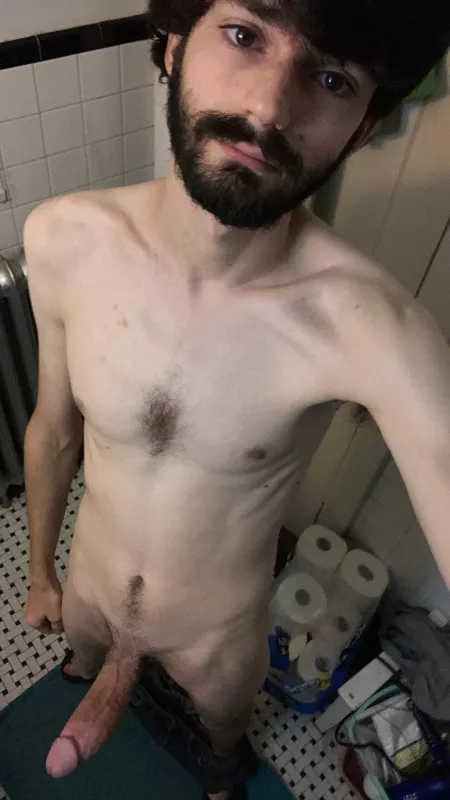 Fit for a Size Queen 🍆👑