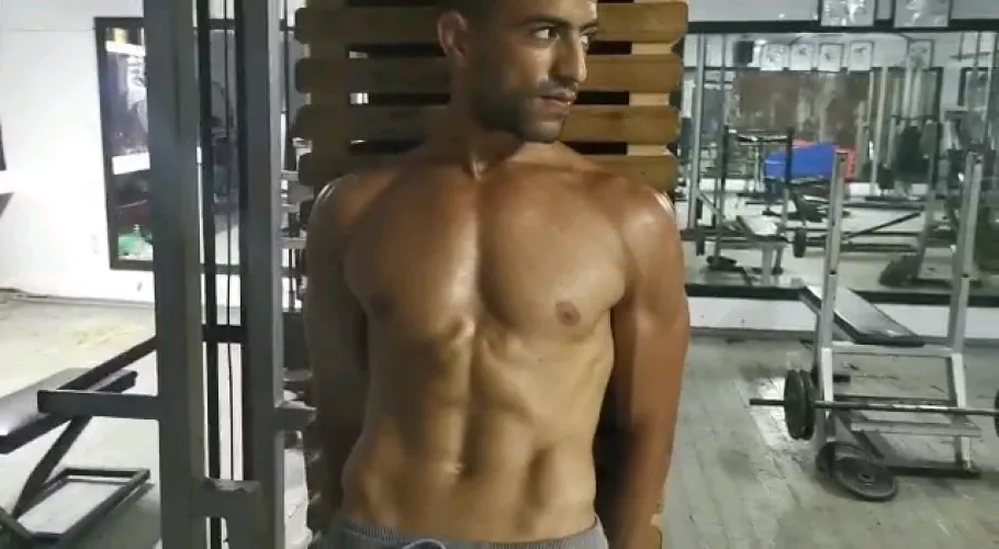 Fit youngman looking for fit women for a workout collaboration!! Where are you sexy ladies??🔥💯