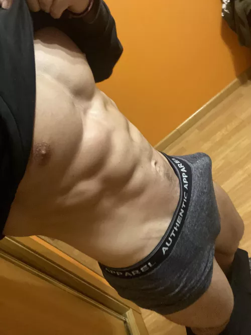 Fitness+hot= 21yo twunk 🤪🤭