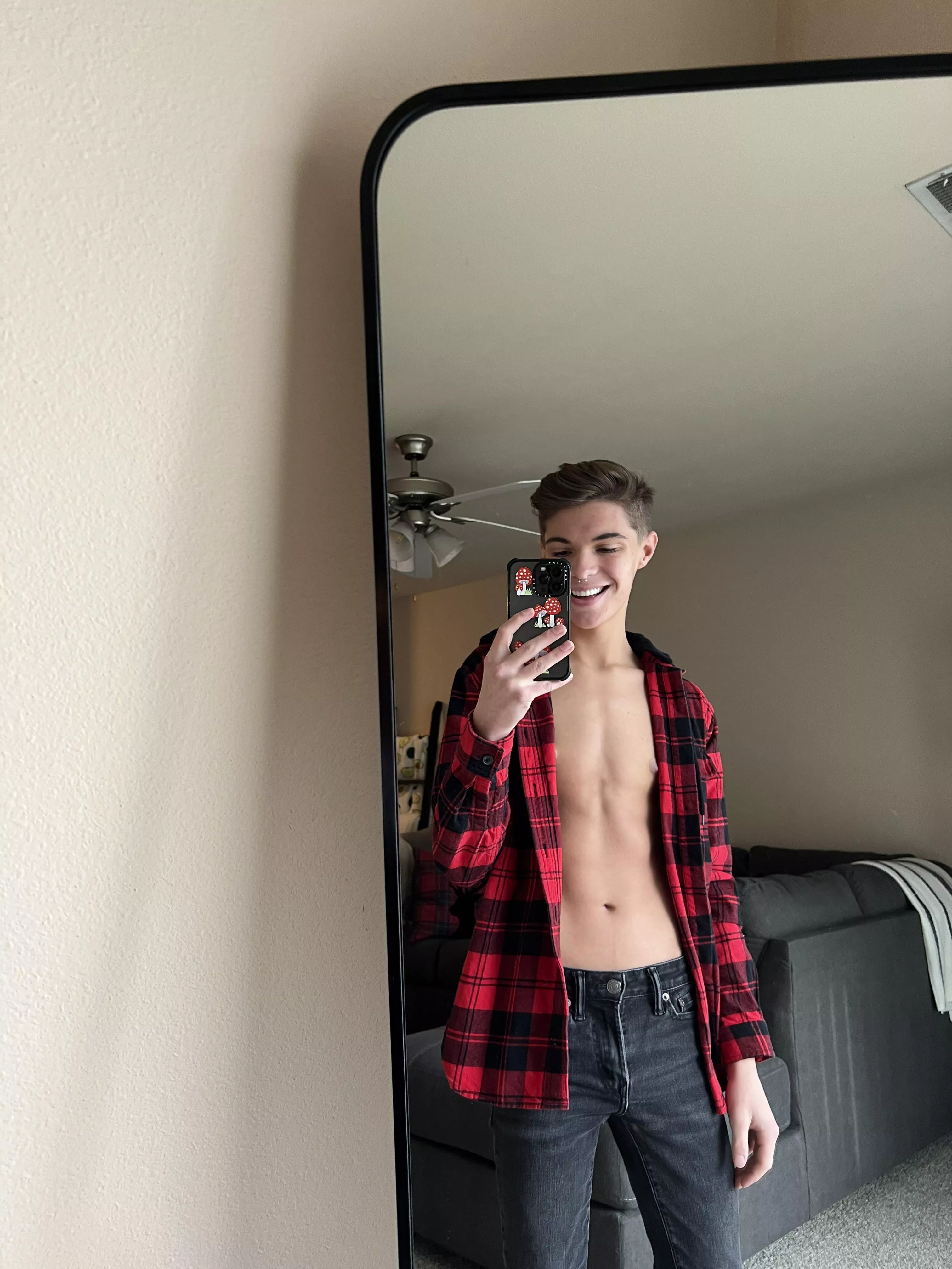 Flannels are my favorite🥰 (18) don’t be shy and say hi😘