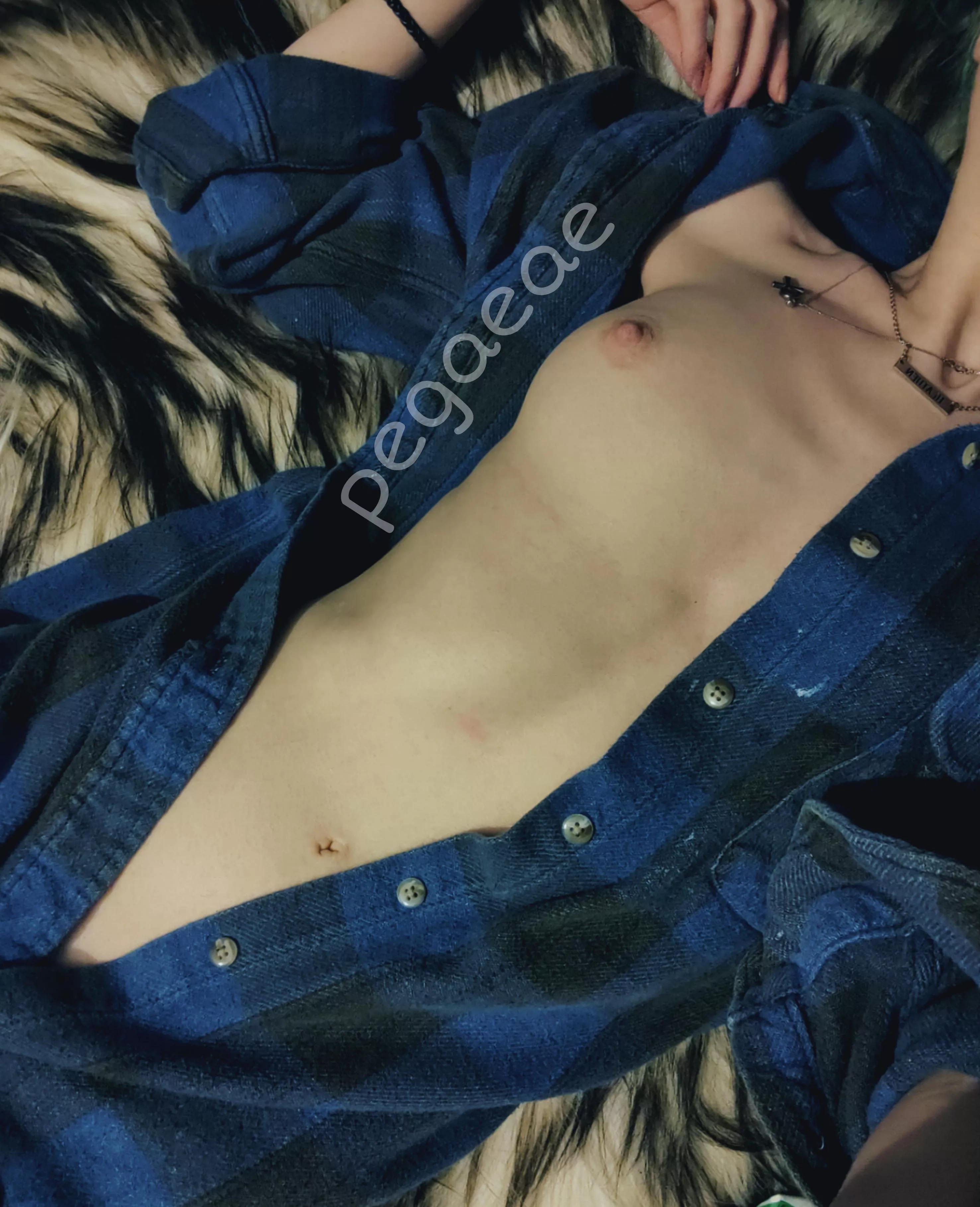 Flannels are the coziest! (OC) Flannels are the coziest! (OC)