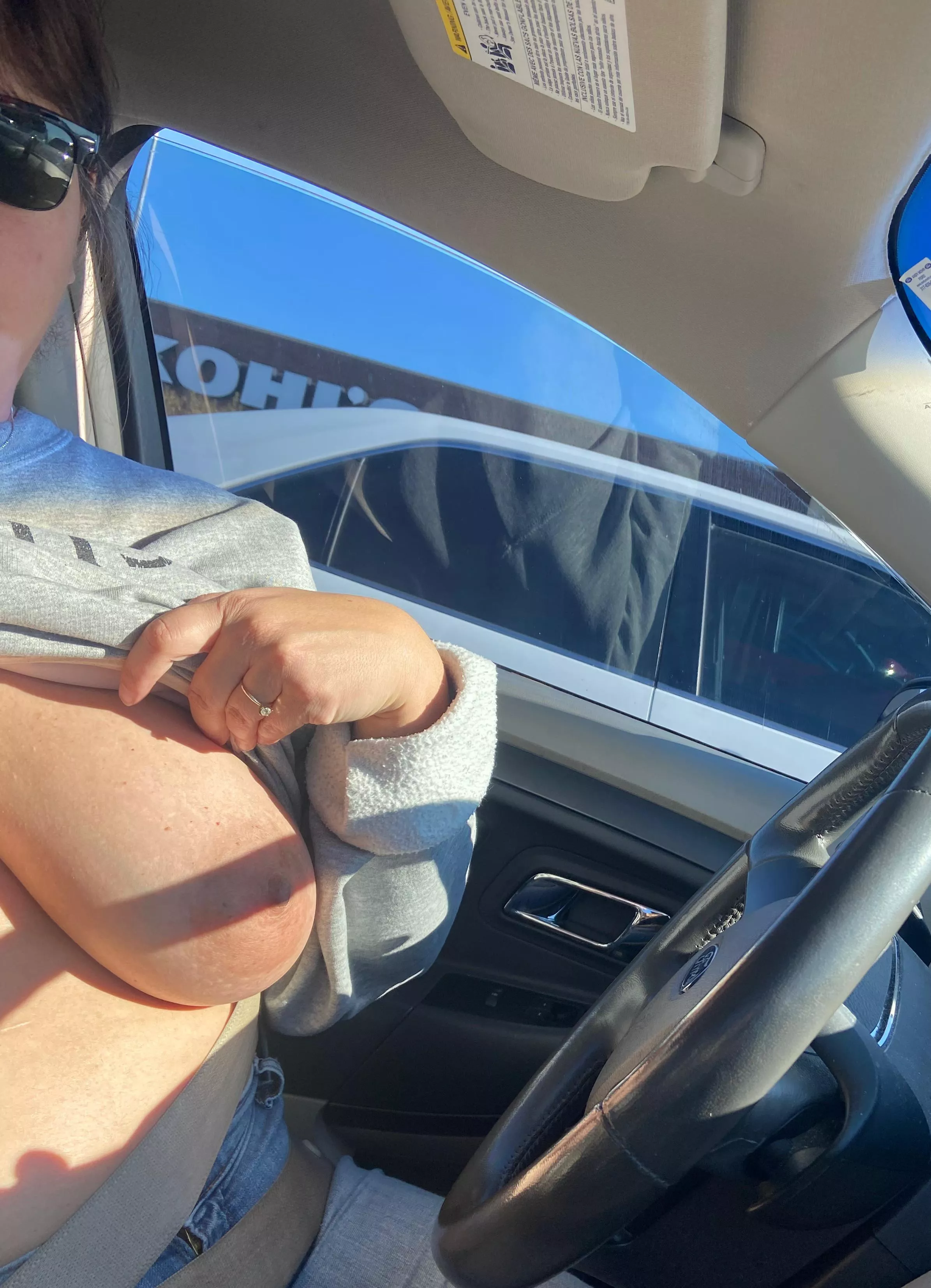 Flashing at the mall parking lot Flashing at the mall parking lot