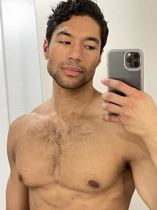 Flying with weather delays is no fun but finally made it to my hotel. BRB Iโm gonna take a nap ๐ Flying with weather delays is no fun but finally made it to my hotel. BRB Iโm gonna take a nap ๐