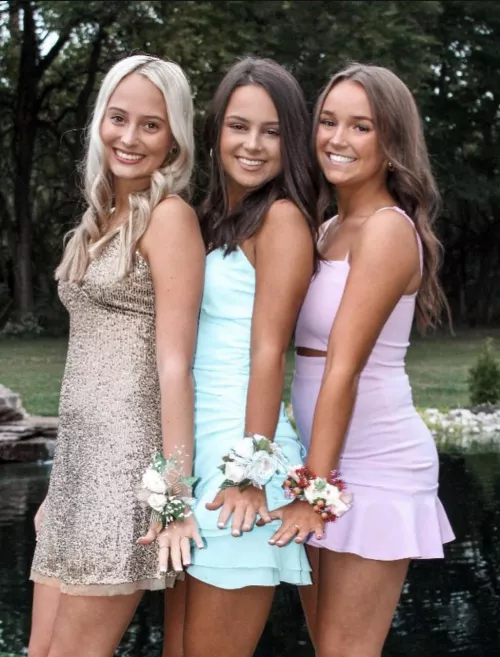 FMK HoCo Babes FMK HoCo Babes