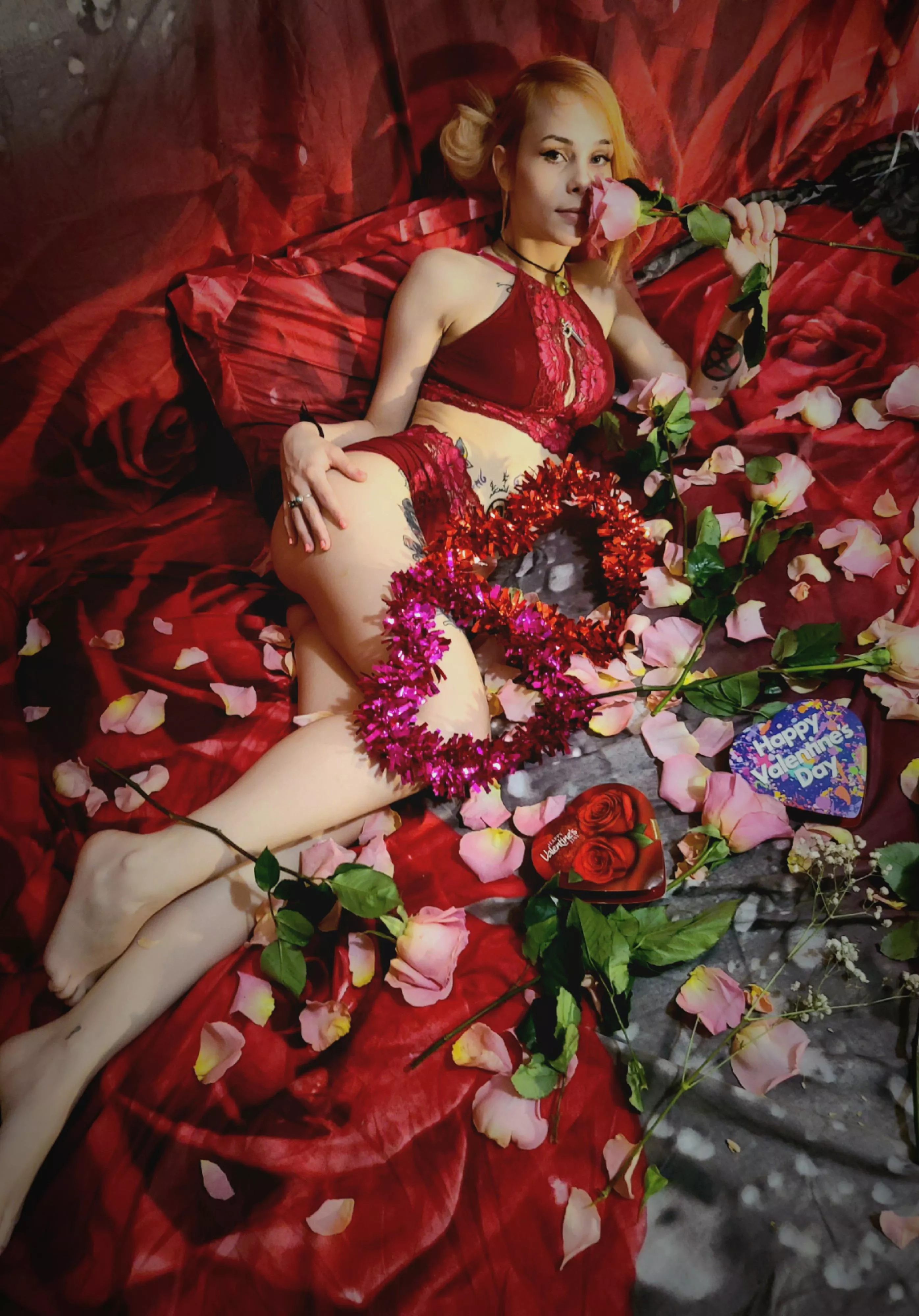 Follow me to my fantasy , chaturbate.com/b/playingwithfire420/? Will be online in 20 minutes