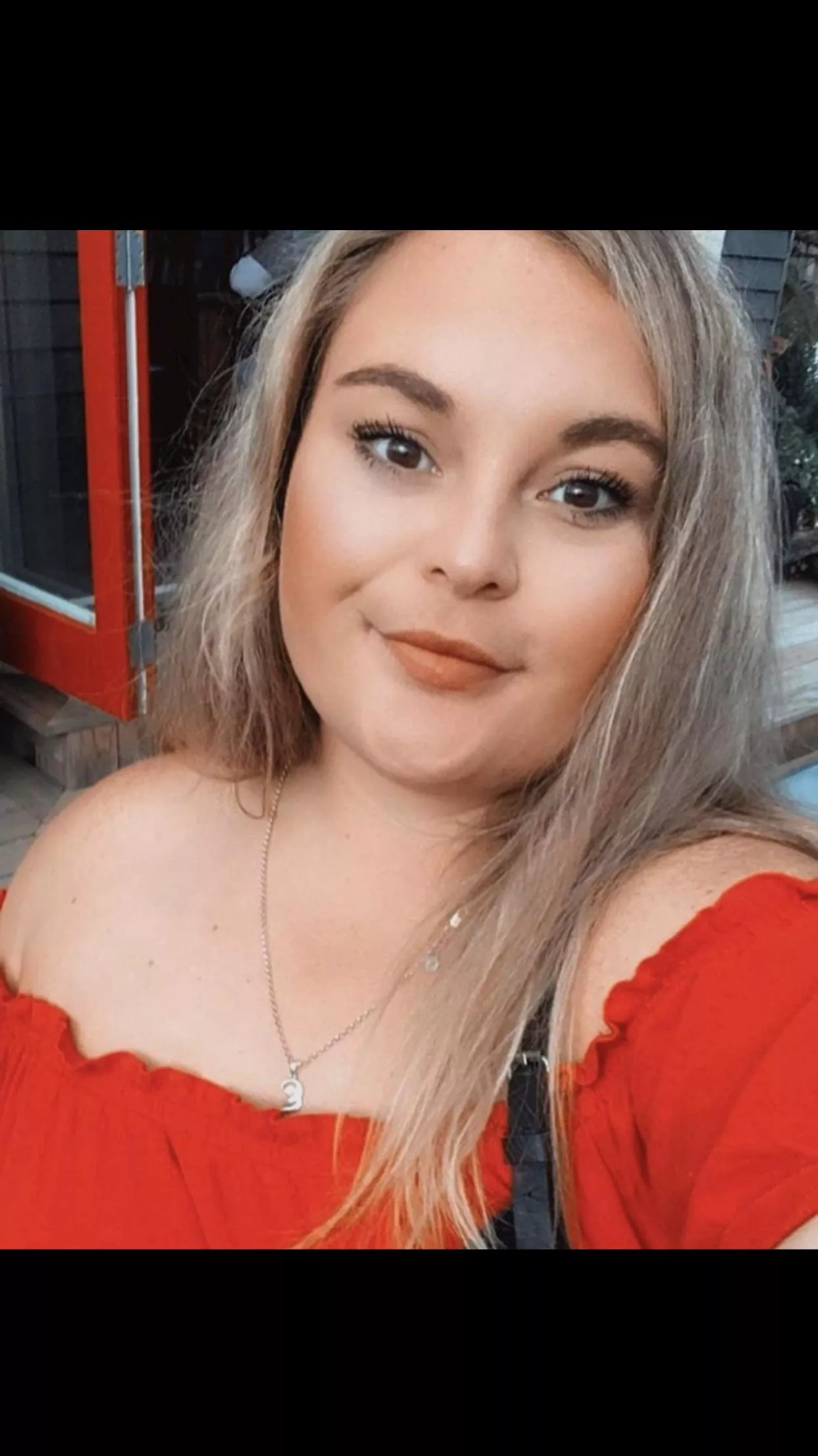 Follow my gal on Insta for content, collabs and hot girl shit ♥️ can’t wait for her to get up and running so we can get her in on her first air bnb experience with the rest of us 👅www.Instagram.com/okatbaby