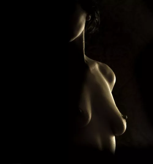 For fans of nipples and rim lighting :) For fans of nipples and rim lighting :)