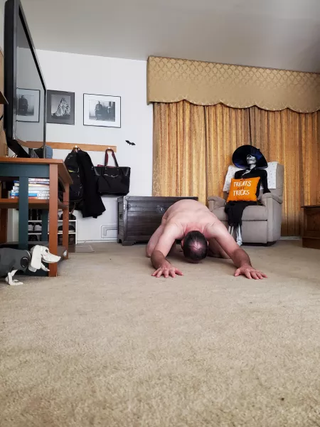 For Friday u/M_asin_Manci asks us for a little child's pose. ๐๐โฎ๐