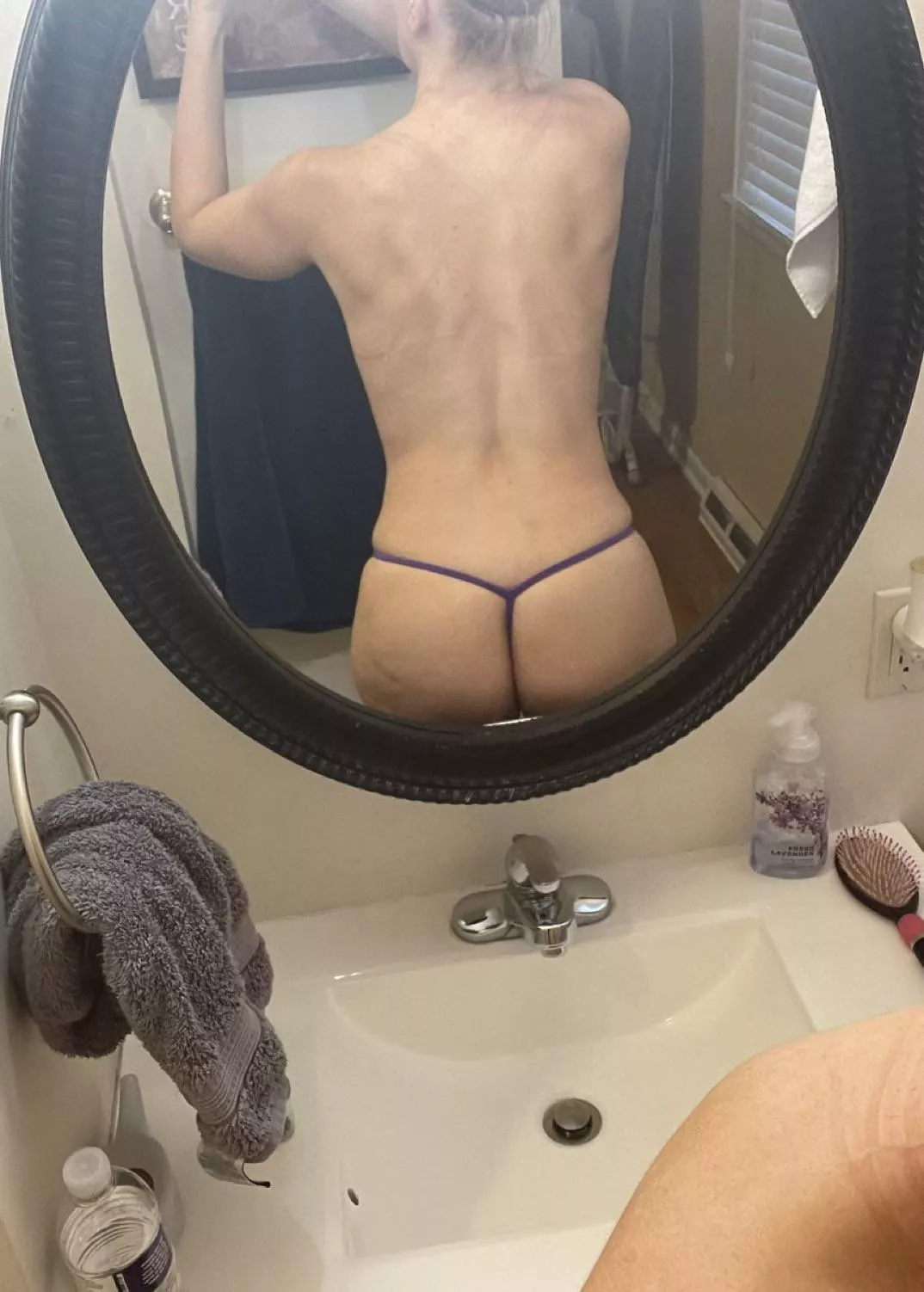For those of you who are always like that is not a g string…here you go 🤣😜