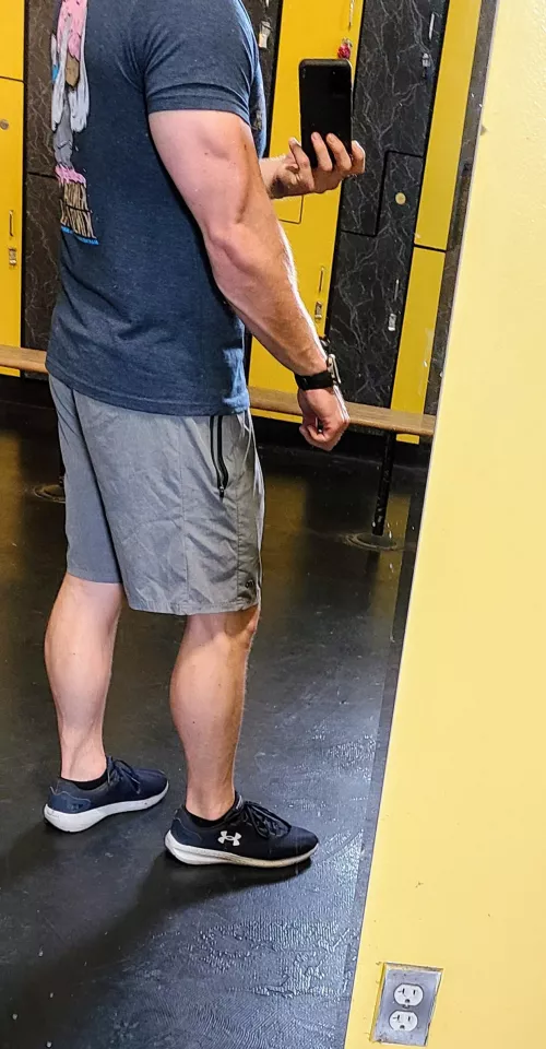 Forearm getting dummy thicc Forearm getting dummy thicc