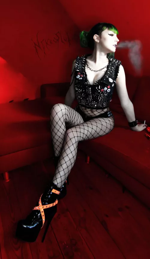 Forget the love we are making hate 🖤