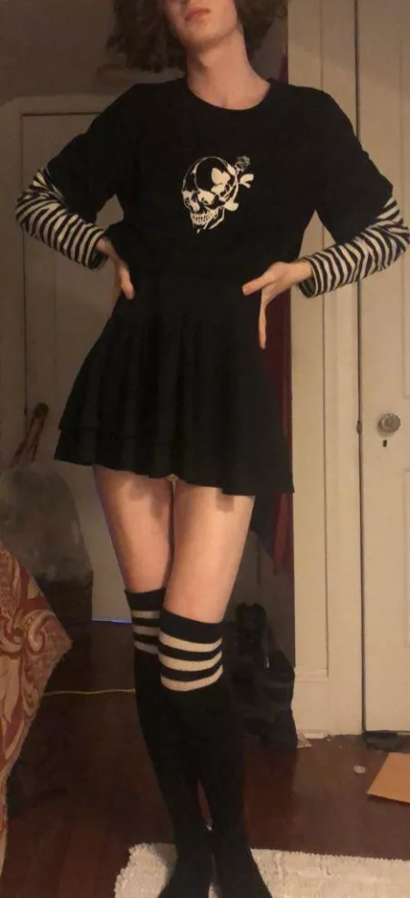 Forgot to post something yesterday but happy femboy Friday! Forgot to post something yesterday but happy femboy Friday!