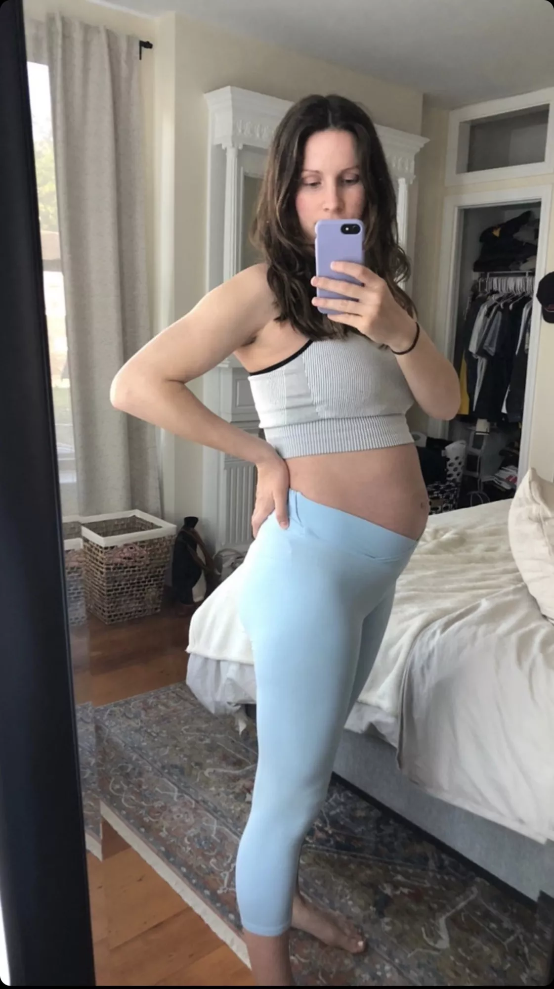 Former D1 runner 22 weeks along Former D1 runner 22 weeks along