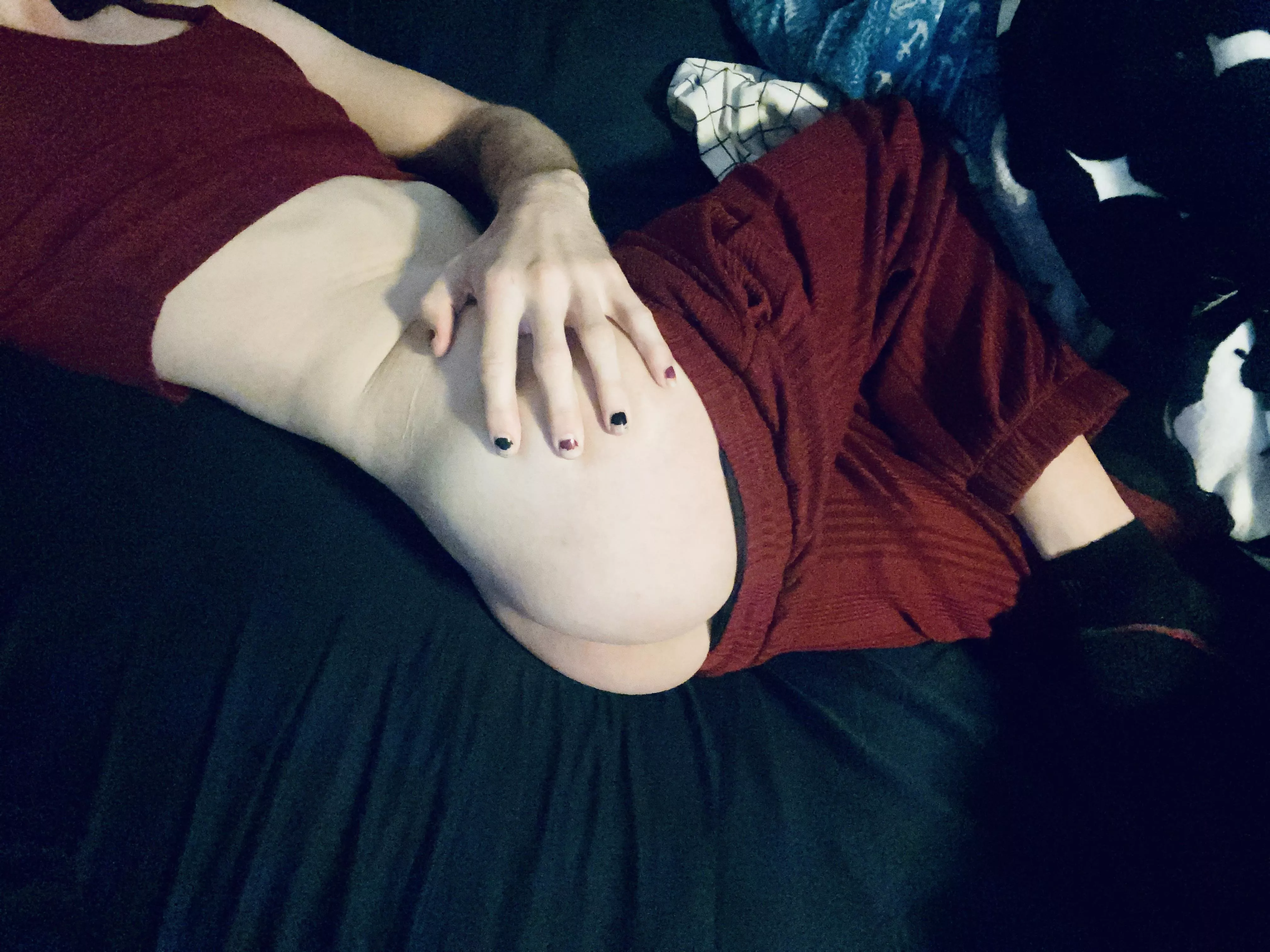 Fought with a crashing pc all weekend my butt needs some love Fought with a crashing pc all weekend my butt needs some love