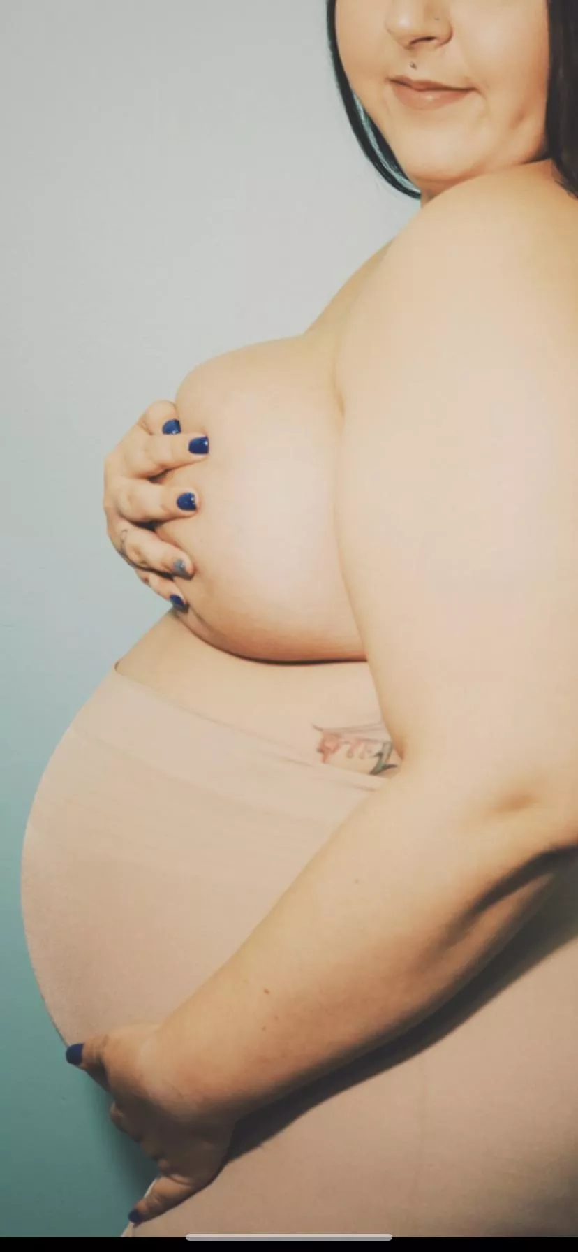 Found an old pic from when I was still preggo Found an old pic from when I was still preggo