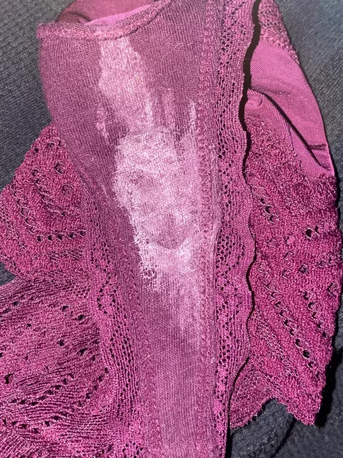 Found this naughty pair in my hamper 😈 Anyone want to claim them? 😉 [Selling]