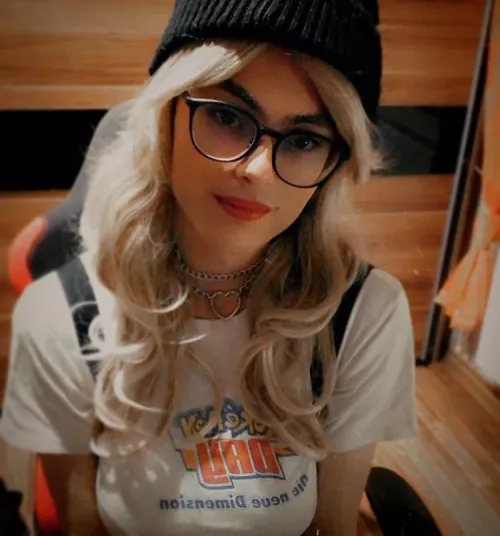 Found this old gem of me while going through my gallery π₯° Found this old gem of me while going through my gallery π₯°