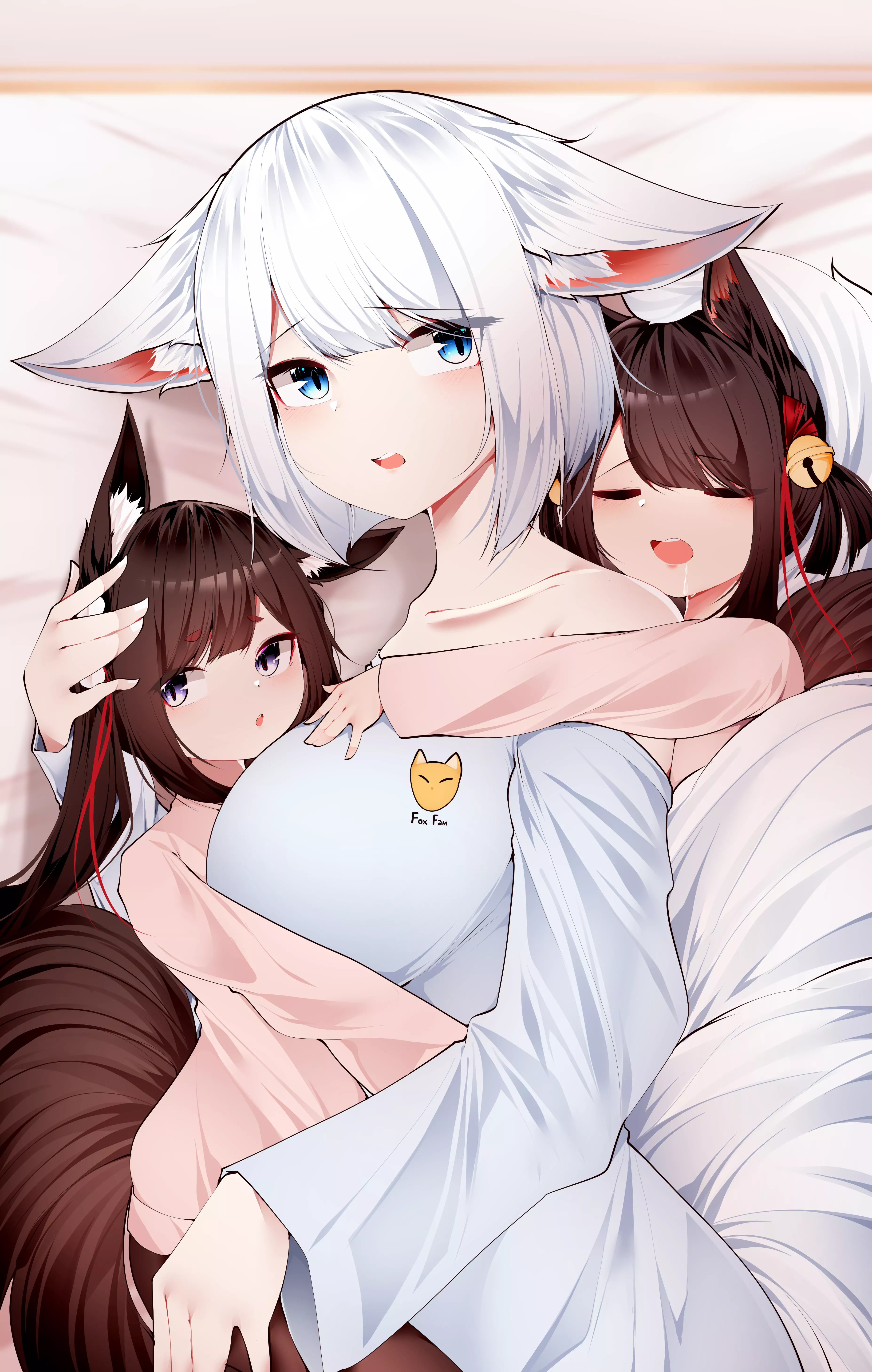Fox Sleepover (Kaga, Amagi, Akagi) Fox Sleepover (Kaga, Amagi, Akagi)