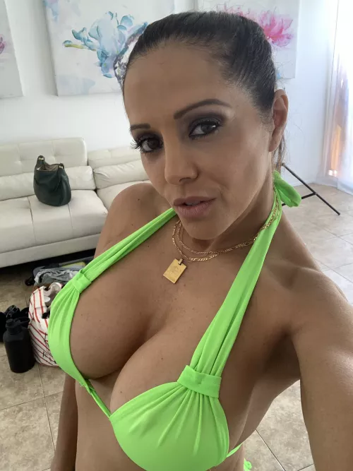 Francesca Le, 52 years and still hot AF ๐ฅต