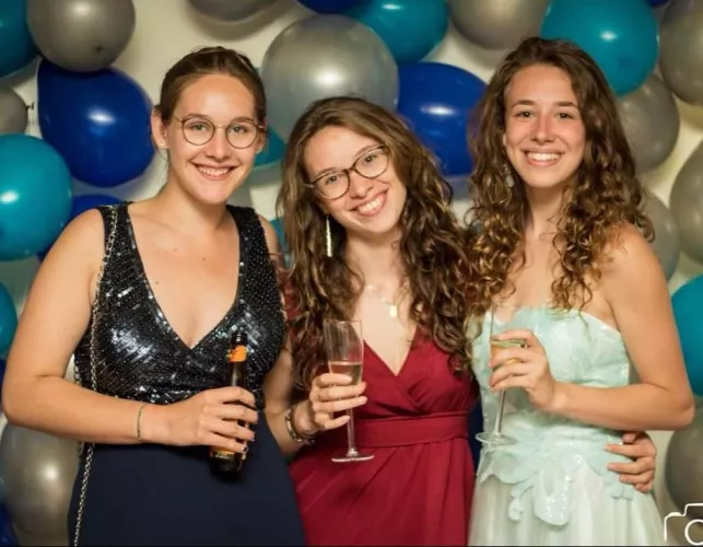 Freaky Geeks want you Freaky Geeks want you