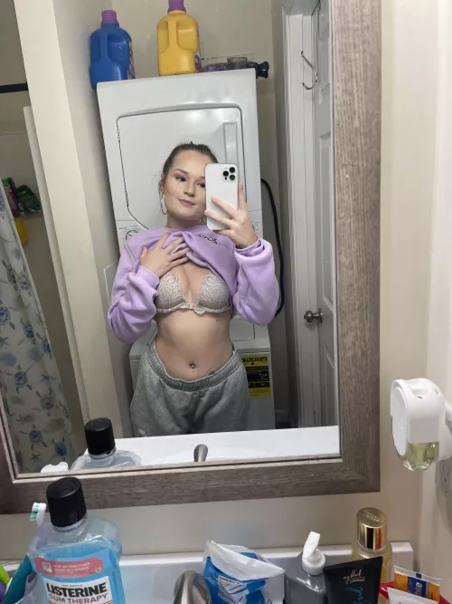 FREE onlyfans page, link below ๐