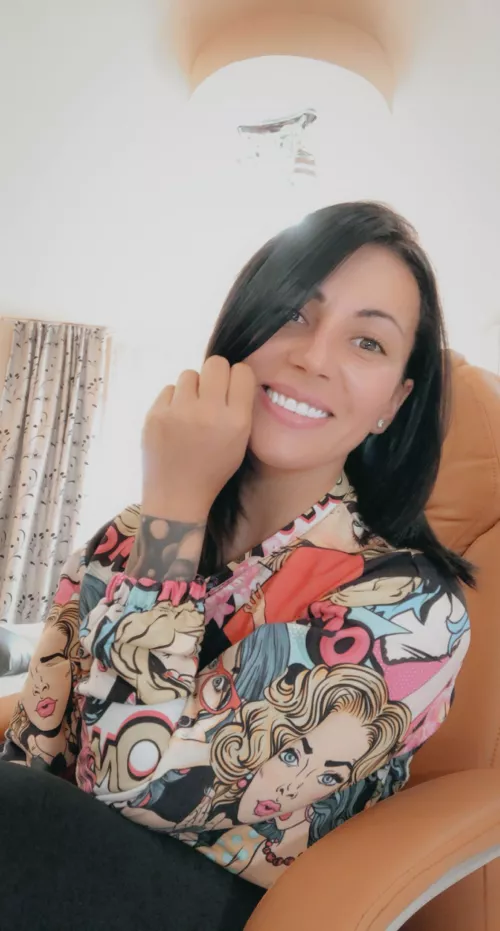 Free Page!Full time teacher! When i'm not teaching...i'm doing dirty stuff I love Custom videos ๐ปCalls ๐งธToys and much more