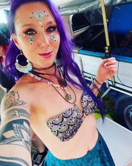 Fresh hair and raves are life βπΌβ¨