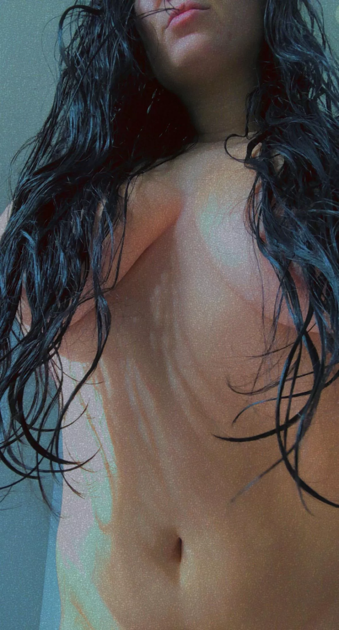 fresh out of the shower 🍒💦