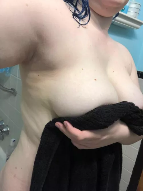 Fresh shower. Nice and wet still