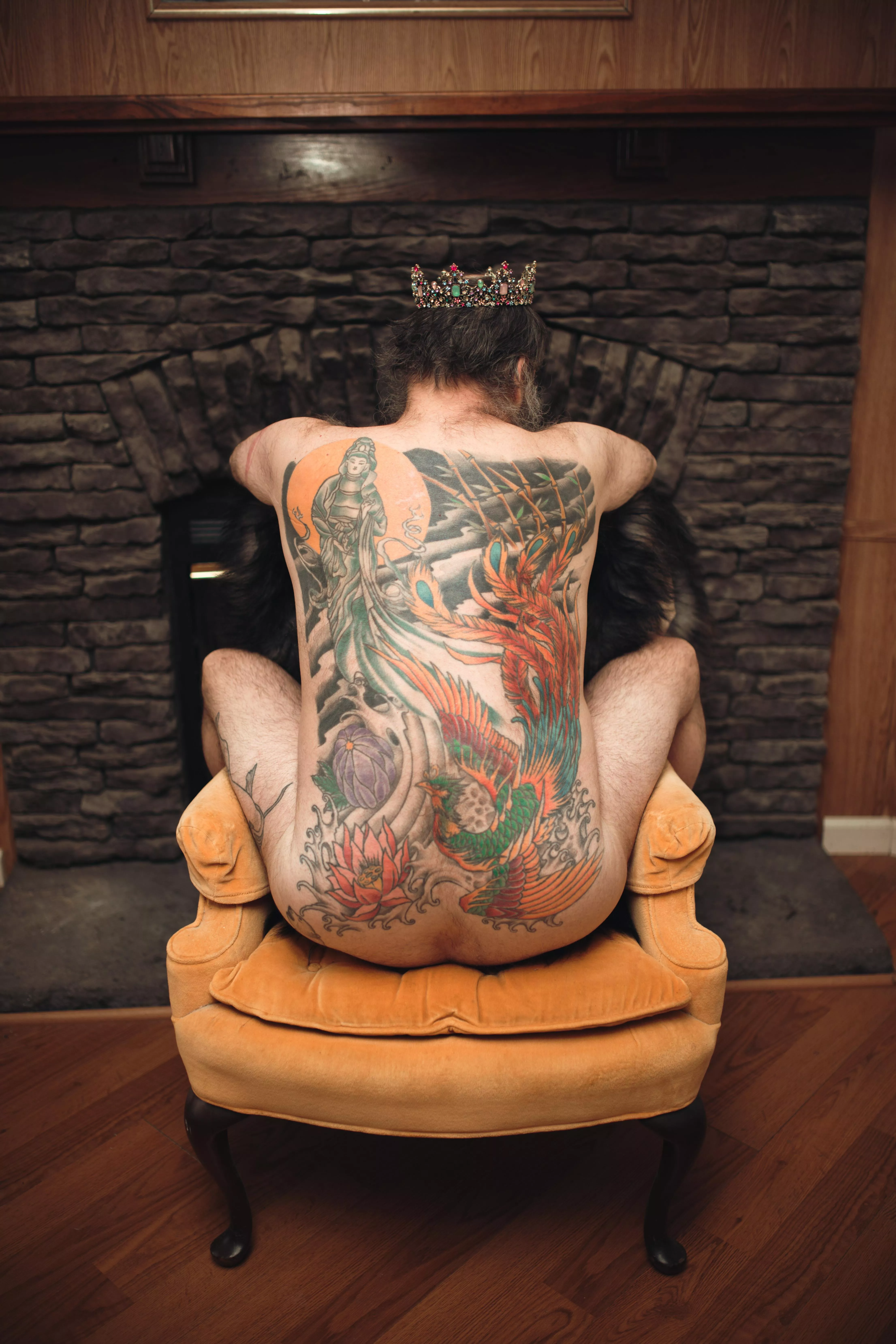 Friend came over with his camera